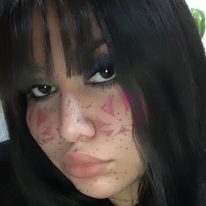 Meet your Posher, Leilani